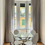 Da Mariella Vacanze - Roma 149 *
